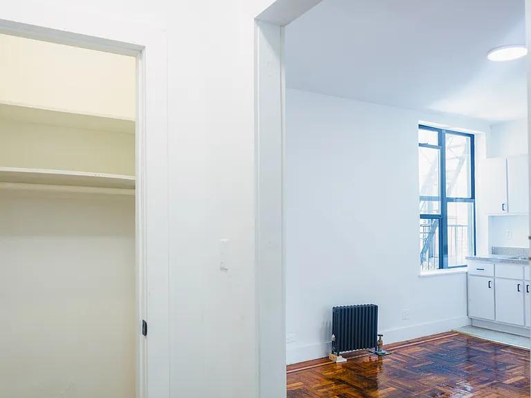 35 Thayer St #5JJ — Photo 7