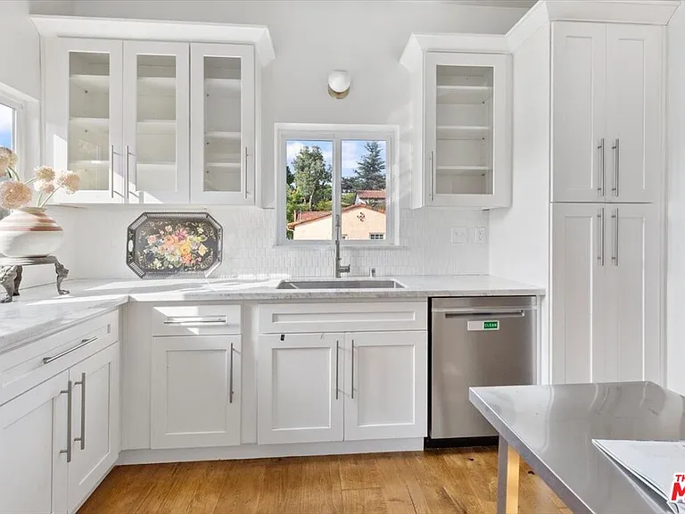 3312 Berkeley Ave — Photo 9