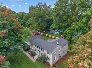3 Galloping Hill Rd, Lebanon, NJ 08833