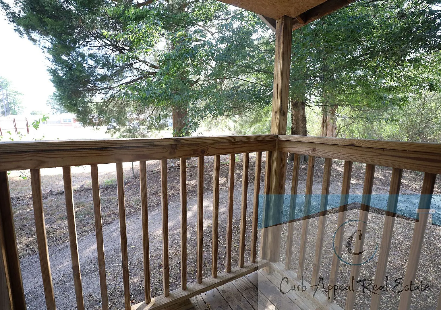 Charming 2 Bed, 1 Bath Home Lake City! — Photo 4