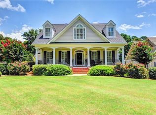 2076 Ridgedale Dr, Snellville, GA 30078
