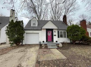 1724 SW Randolph Ave, Topeka, KS 66604