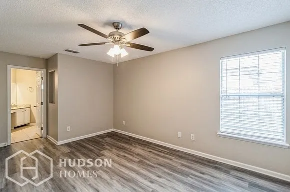 1664 Hudderfield Cir W — Photo 10