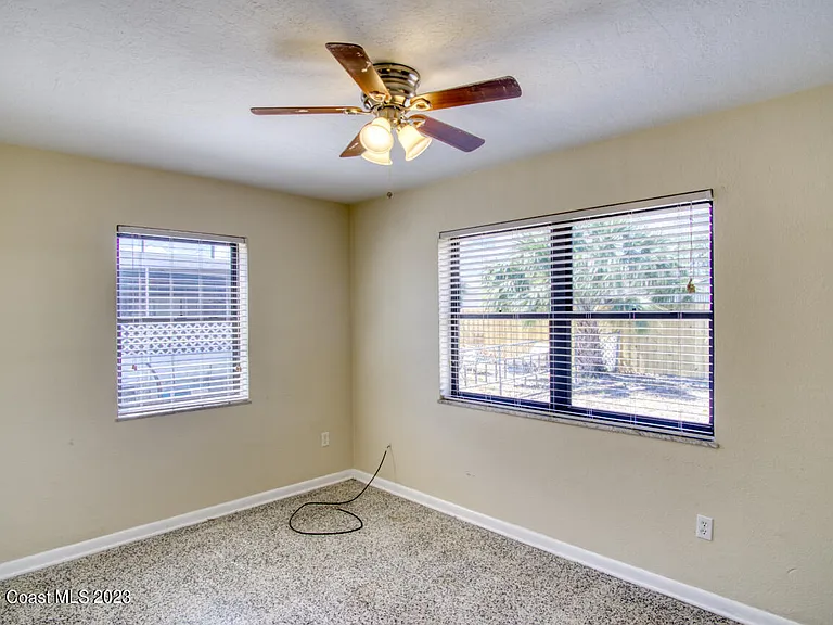 1010 Bianca Dr NE — Photo 14
