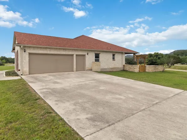 412 SHAYLA LN, Canyon Lake, TX 78133