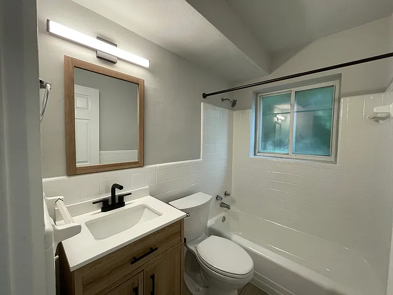 7423 Murdoch Ave #B — Photo 8
