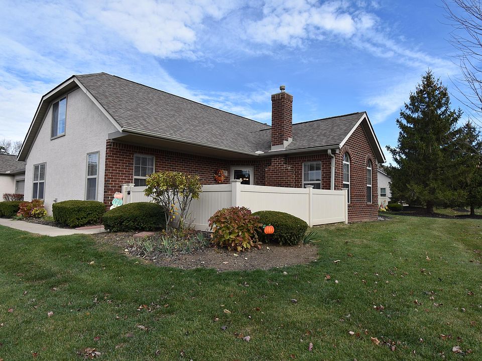 1st image of 217 Stonebend Dr