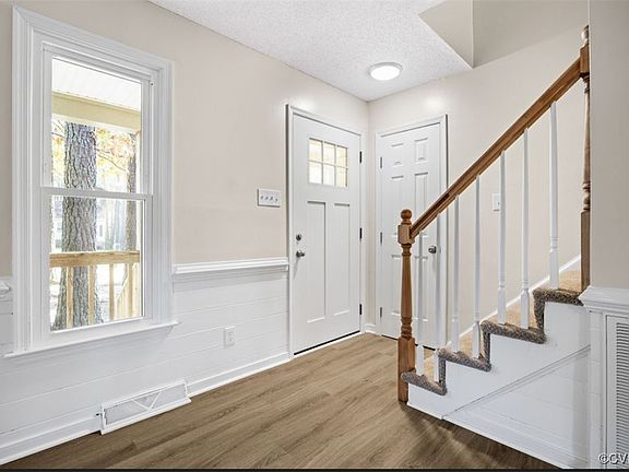 4th image of 9400 Chipping Dr