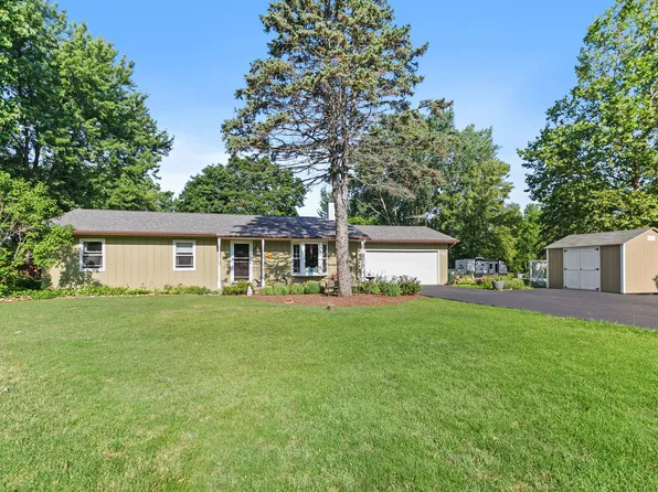 14N392 Coombs Rd, Elgin, IL 60124