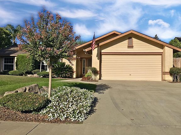 2nd image of 1806 S Hillcrest Drive