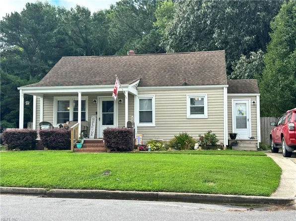 1116 Kay Ave, Chesapeake, VA 23324