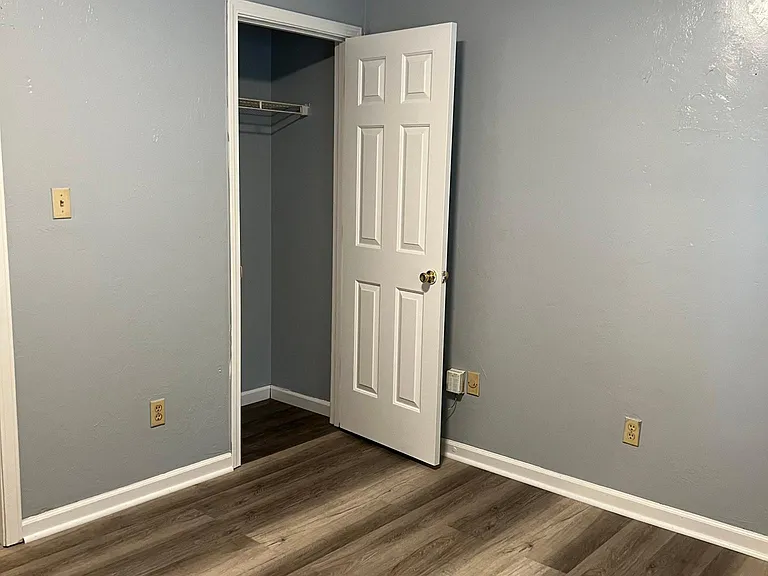 5827 Alexandria Ln — Photo 10