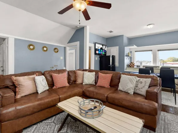 (undisclosed Address), San Antonio, TX 78210