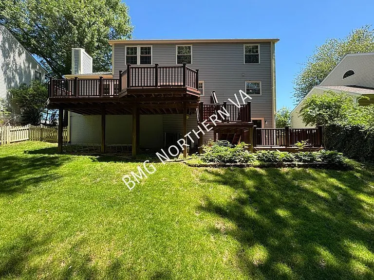 3821 Jocelyn Dr — Photo 32