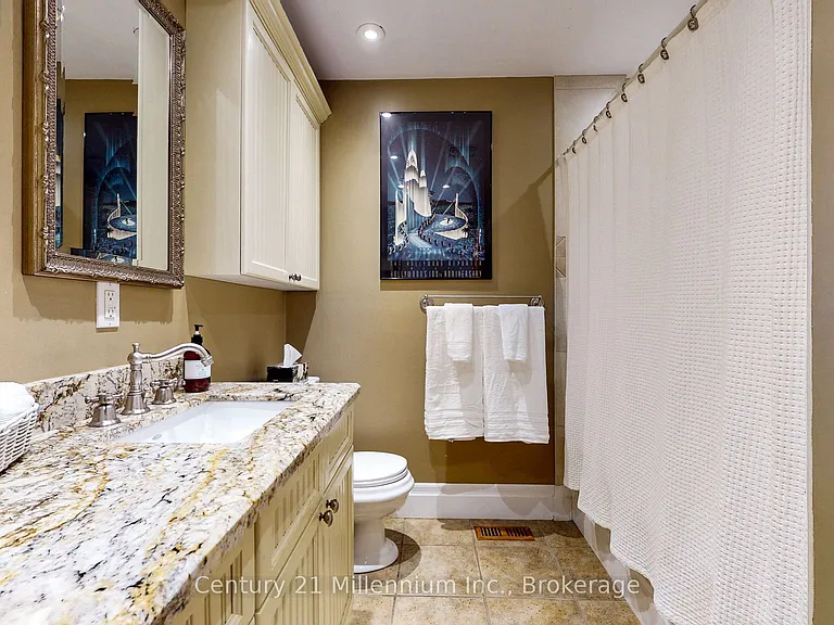 434 Oxbow Cres — Photo 5