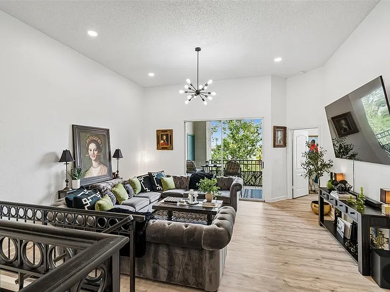 728 Coral Reef Dr #728 — Photo 8