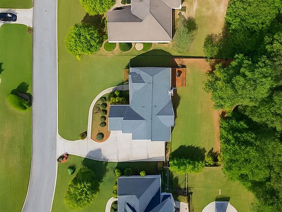 4th image of 2014 Hubbard Ct