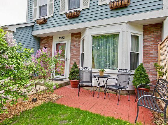 2nd image of 1192 Blackburn Dr