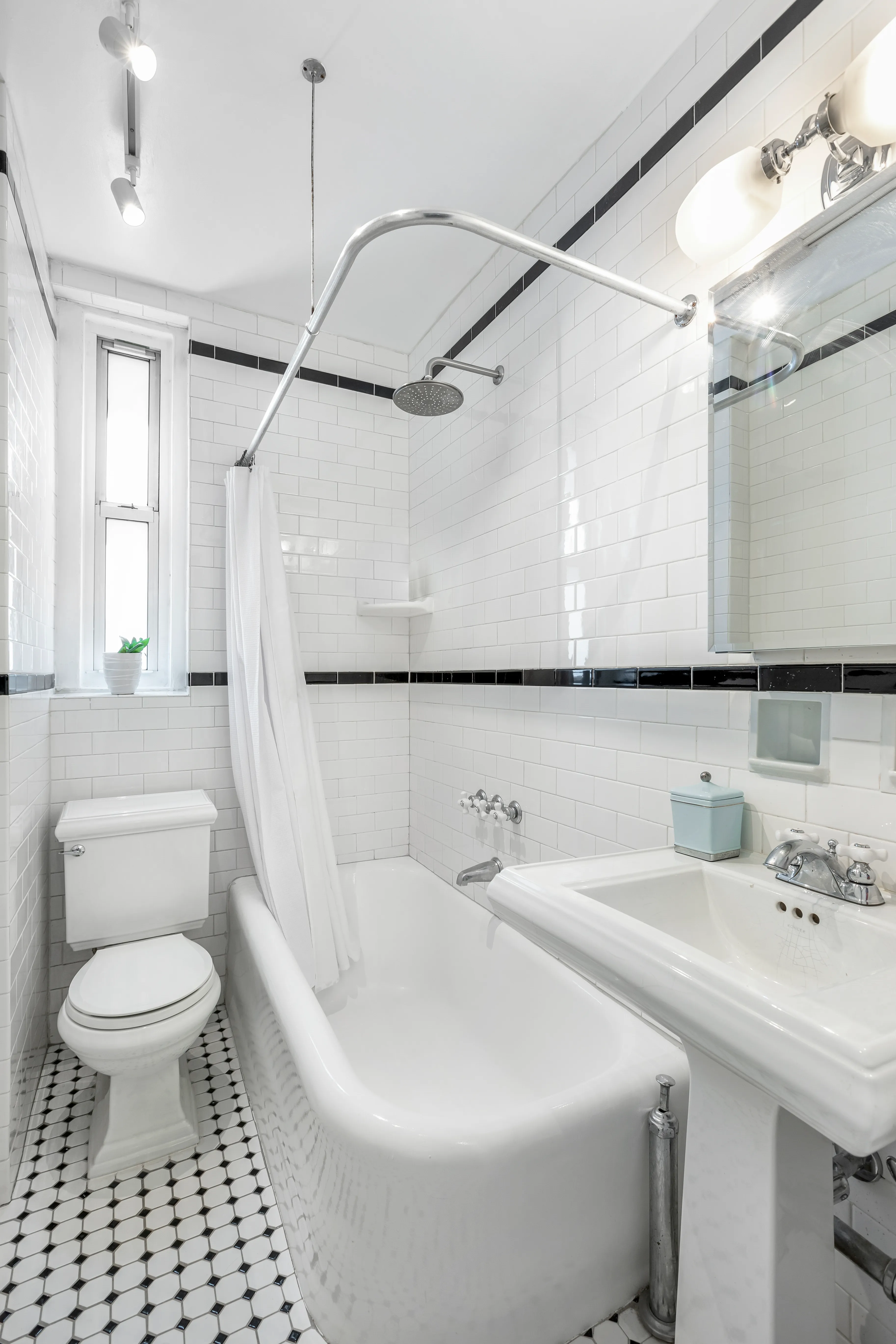 30 Clinton Street #6A in Brooklyn Heights, Brooklyn | StreetEasy