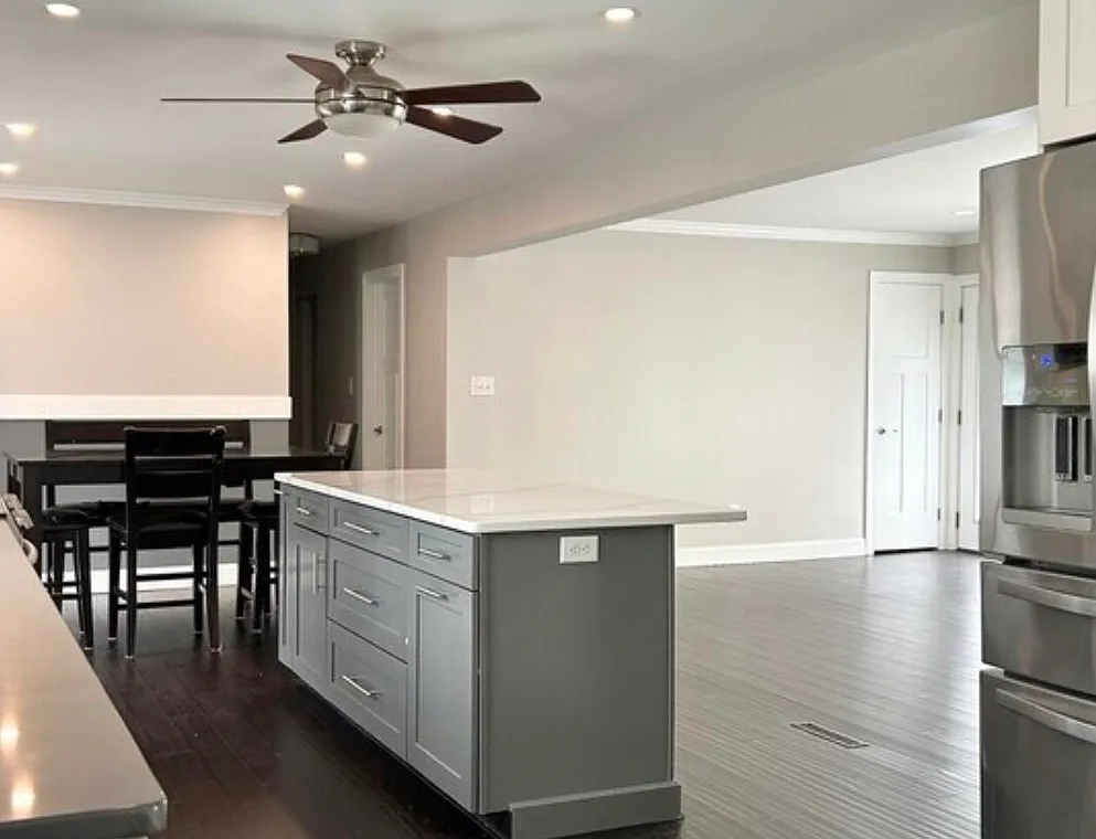 4 bed, 2000 sqft, $3,200 — Photo 3