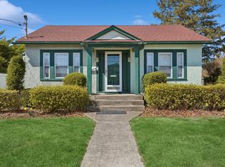 4 Franklin St, Hicksville, NY 11801