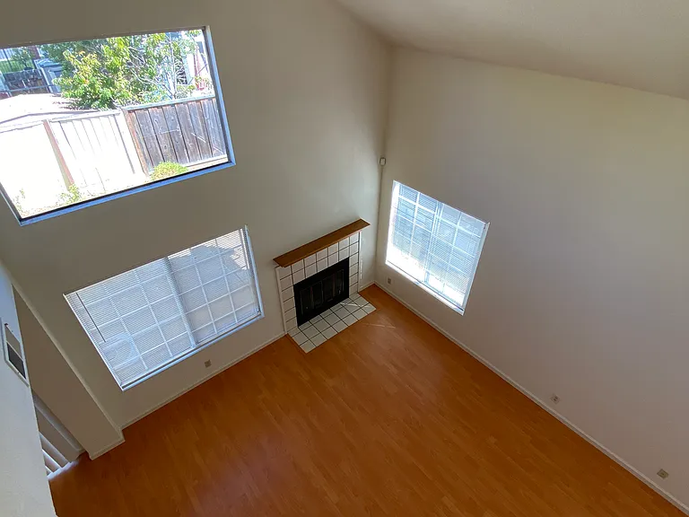 5315 Shattuck Ave — Photo 8