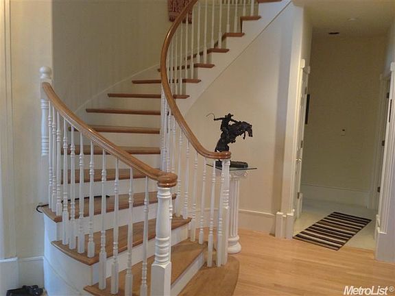 2nd image of 7235 Sierra Dr
