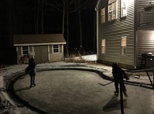 50 Old Farm Rd, Sturbridge, MA 01566