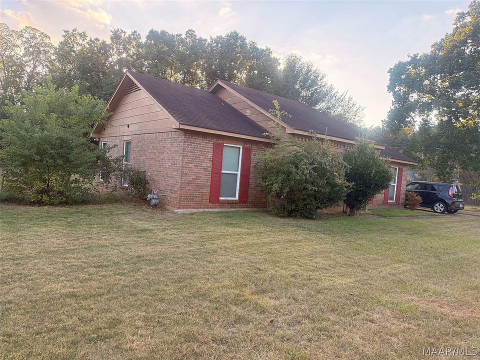 2nd image of 5808 Acacia Ct