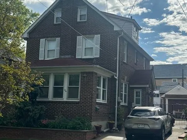 3221 168th Street, Flushing, NY 11358