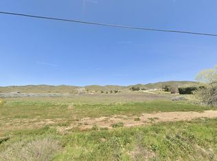98 Corner Eliz Lake Rd, Palmdale, CA 93551