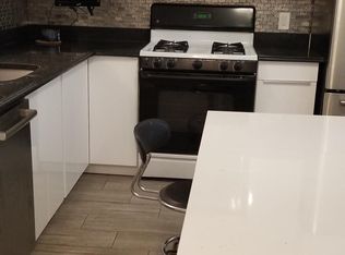 1203 Ramapo Brae Ln, Mahwah, NJ 07430