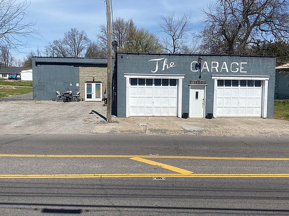 2nd image of 1205 E Main St