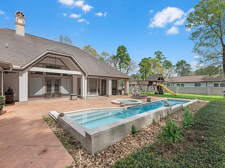 19652 Riverwalk Dr — Photo 42