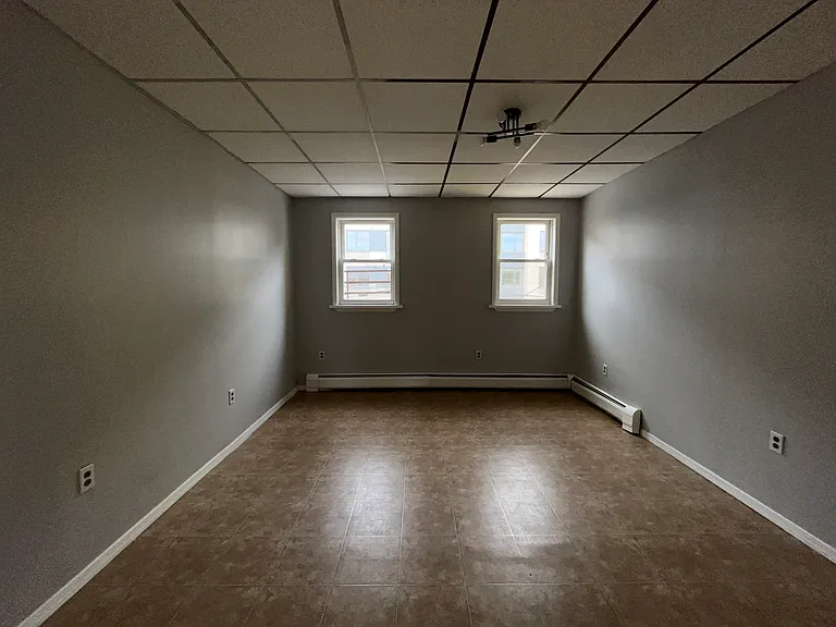 75 Broadway #2L — Photo 6