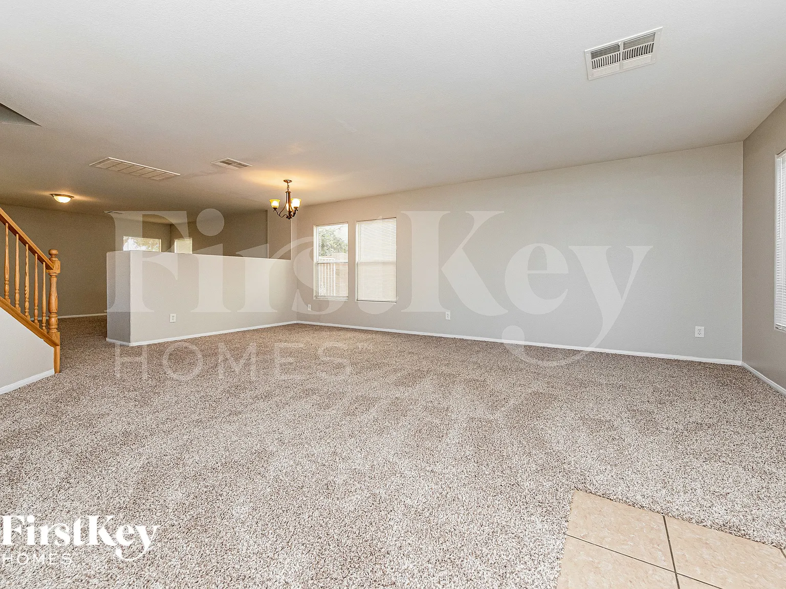 4 bed, 2.5 bath, 2791 sqft, $2,070 — Photo 2