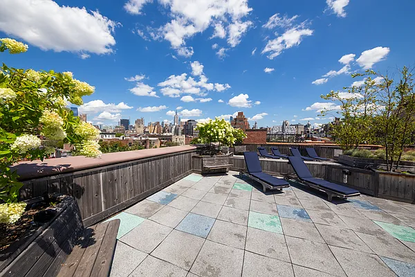 Sold by Compass | media 8