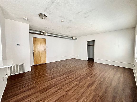 4th image of 625 E Armour Blvd #629-1D