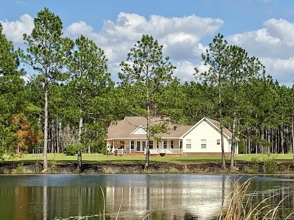 329 Sharpe Pond Ln, Odum, GA 31555