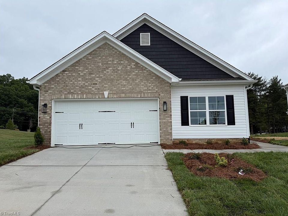 1st image of 2811 Berwick Valley Dr