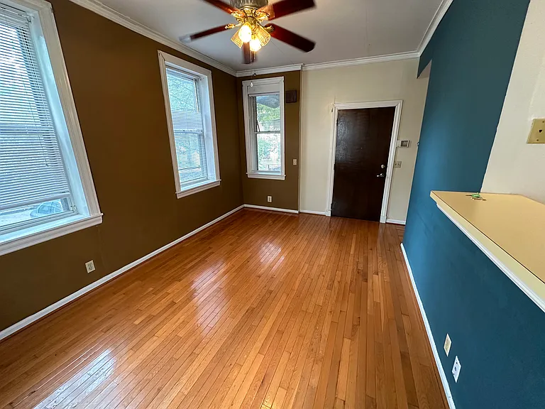 8 W Hollister St #2 — Photo 4