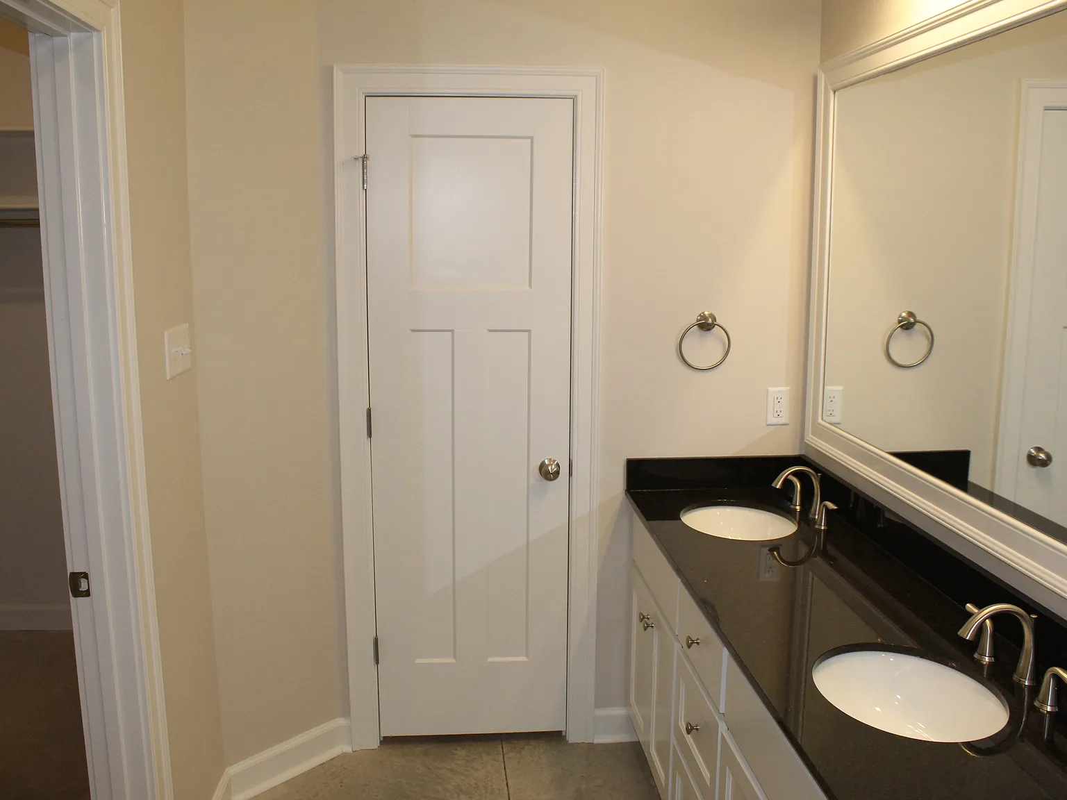4 bed, 1736 sqft, $1,800 — Photo 4