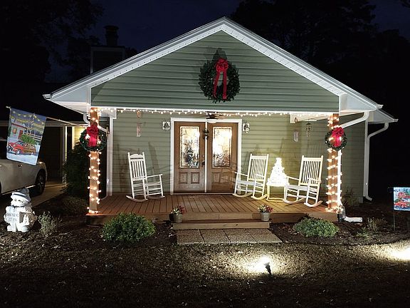 3rd image of 2132 Ridge Rd
