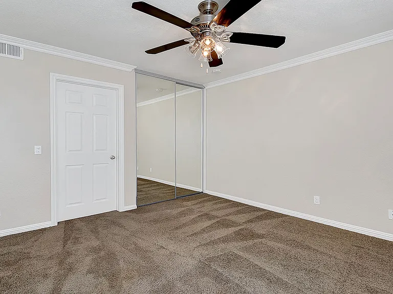 Grande Apartment Homes Bedroom