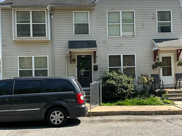 838 Poplar St, Coatesville, PA 19320