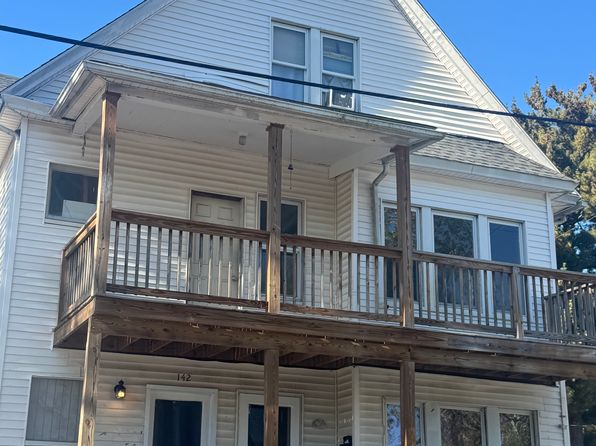 142 Miller St Floor 2
