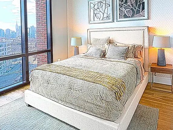 3rd image of 4441 Purves St #2409