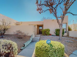 8416 Parrot Run Rd NE, Albuquerque, NM 87109