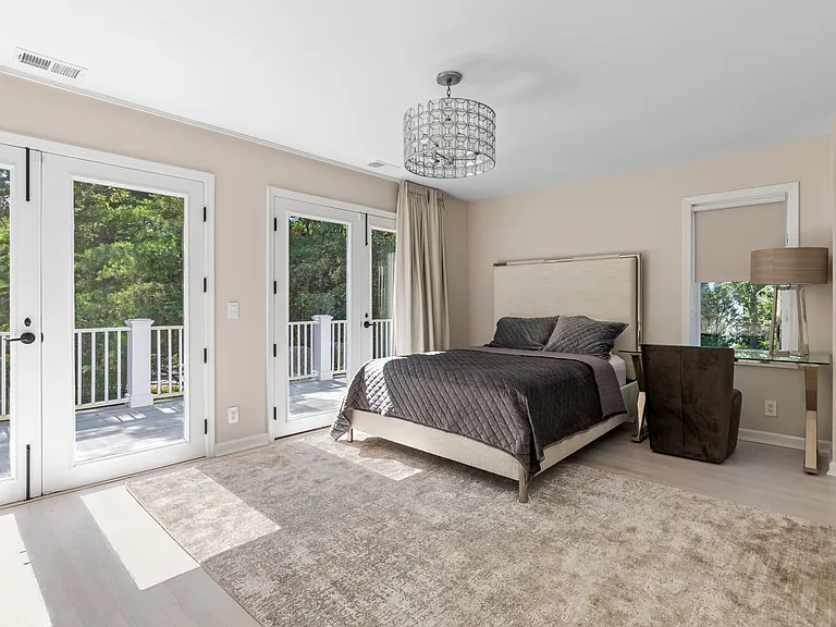 26 Three Mile Harbor Dr — Photo 28