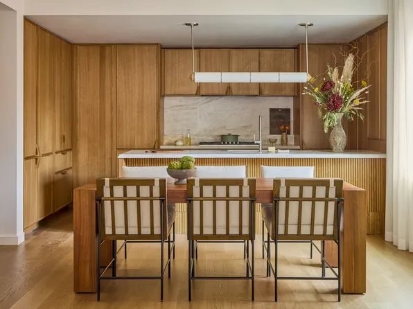 323 Bergen Street TH114E image 2 of 22